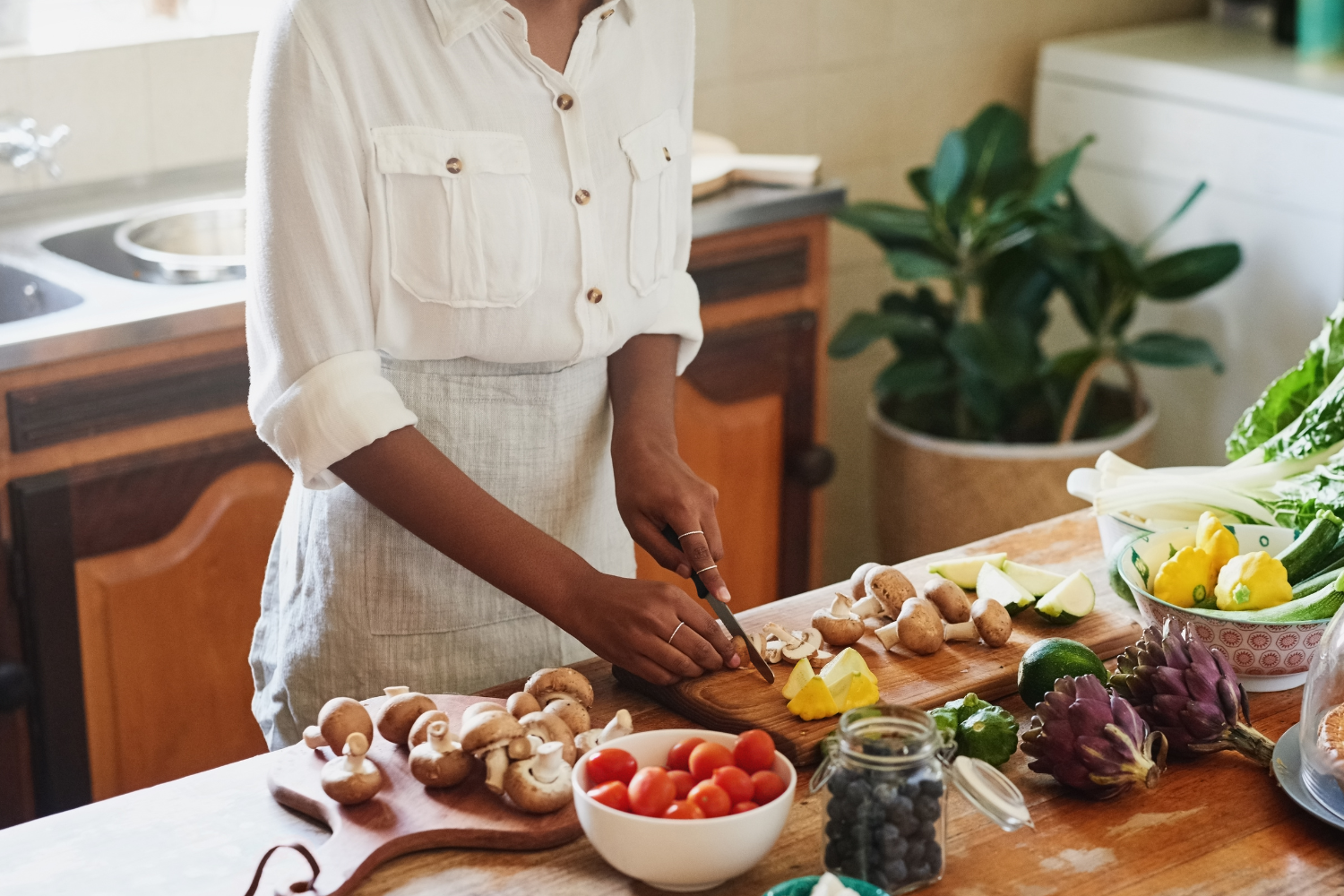 <strong>How to Use Food to Boost Energy & Reverse Burnout as a Mom</strong>